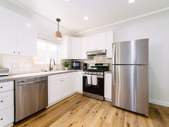 3rd image of 295 S Seaward Ave #297