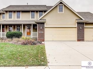 17125 Emiline St, Omaha, NE 68136