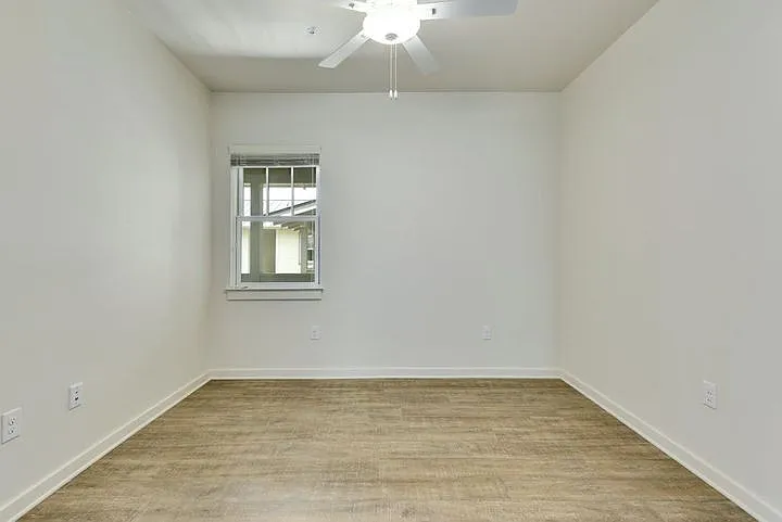215 Rock St #11 — Photo 12