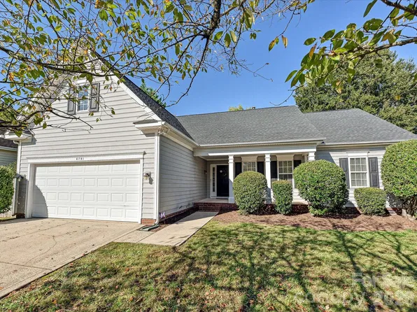 6701 Sweetfield Dr, Charlotte, NC 28269