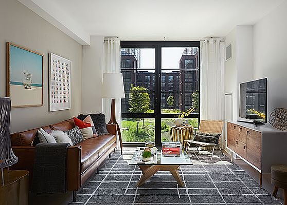 5th image of 365 Bond St APT C606