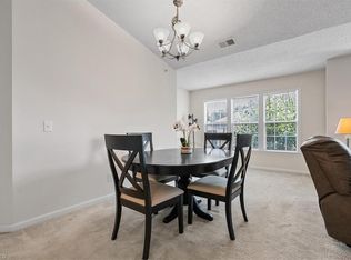 2600 Pennoak Way APT M, Greensboro, NC 27407