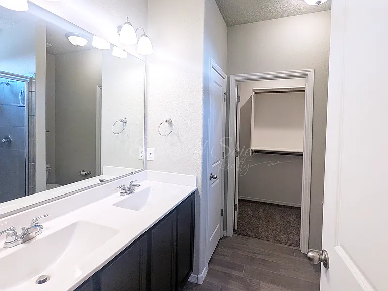 3212 Berkshire Rd NE — Photo 33