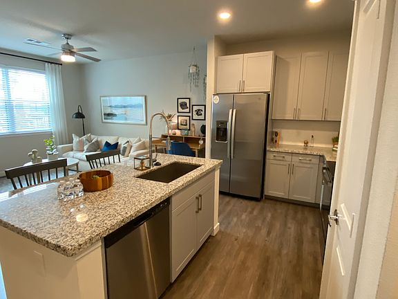 3rd image of 1003 Antoine Dr #822