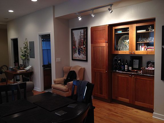 4th image of 3554 N Southport Ave #2