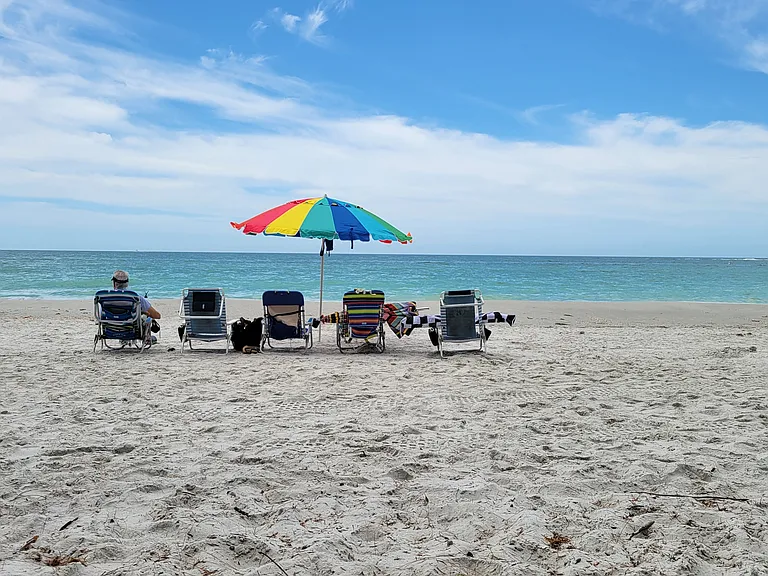 Treasure island beach 10 min away