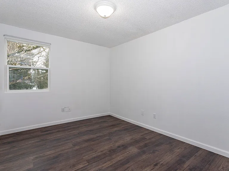 2406 N St NE #D — Photo 15