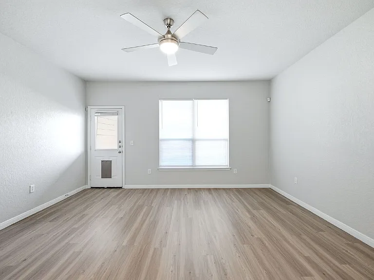 5950 Larkspur Valley — Photo 16