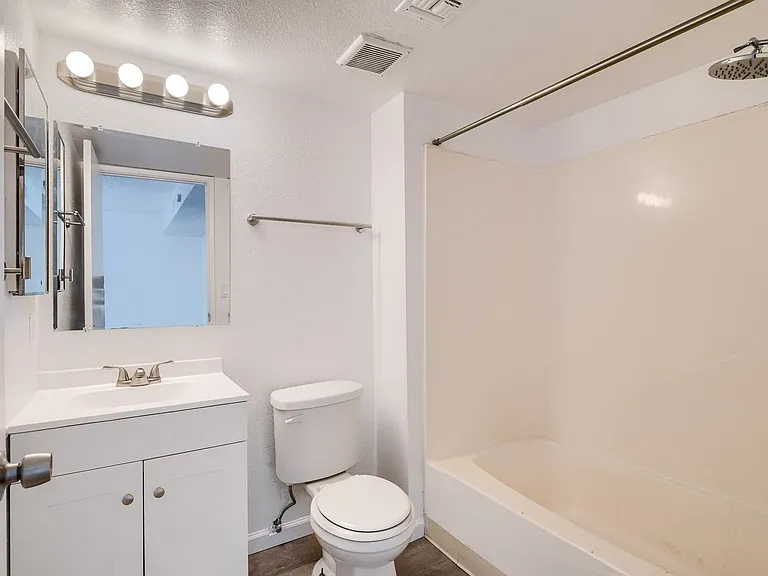 North Central (Stone and Prince), 2 story apartment complex with a/c! — Photo 26