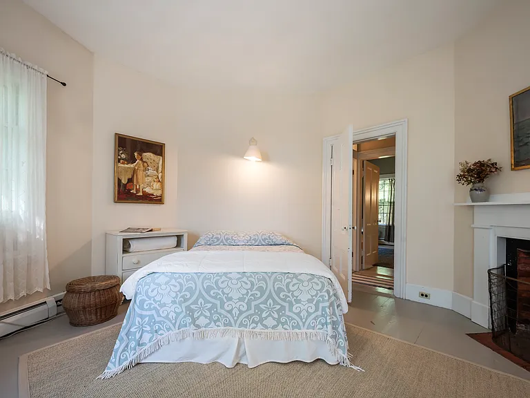303 Summer St — Photo 13