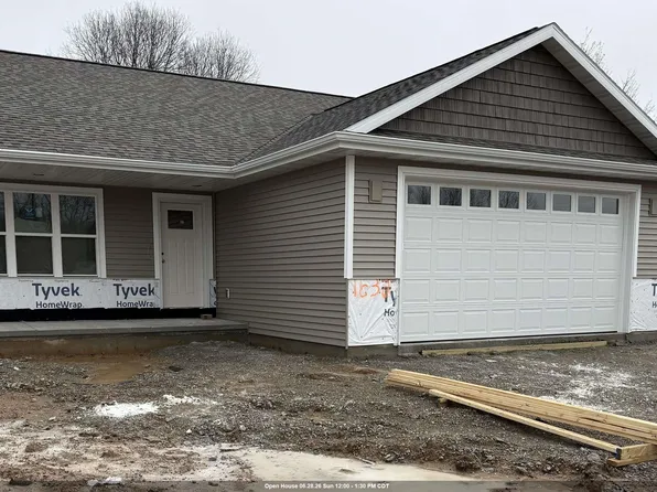 1632 Emerson Ct, Green Bay, WI 54313
