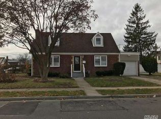 43 Norfolk Dr E, Elmont, NY 11003