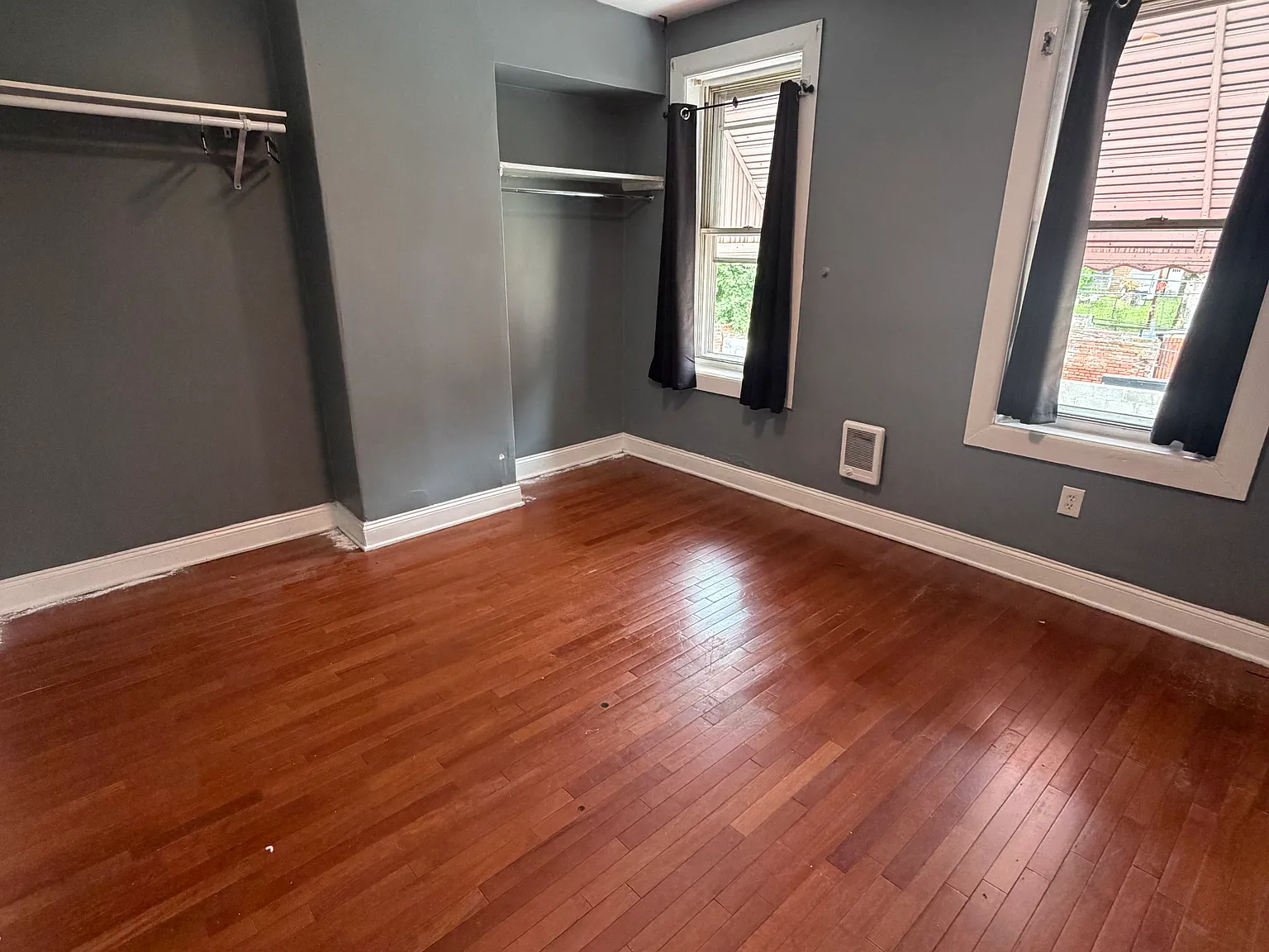 2 bed, $1,100 — Photo 4