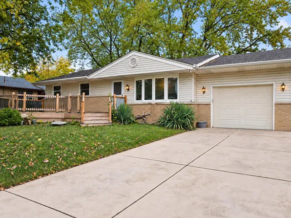 5114 W 78th Ct, Schererville, IN 46375