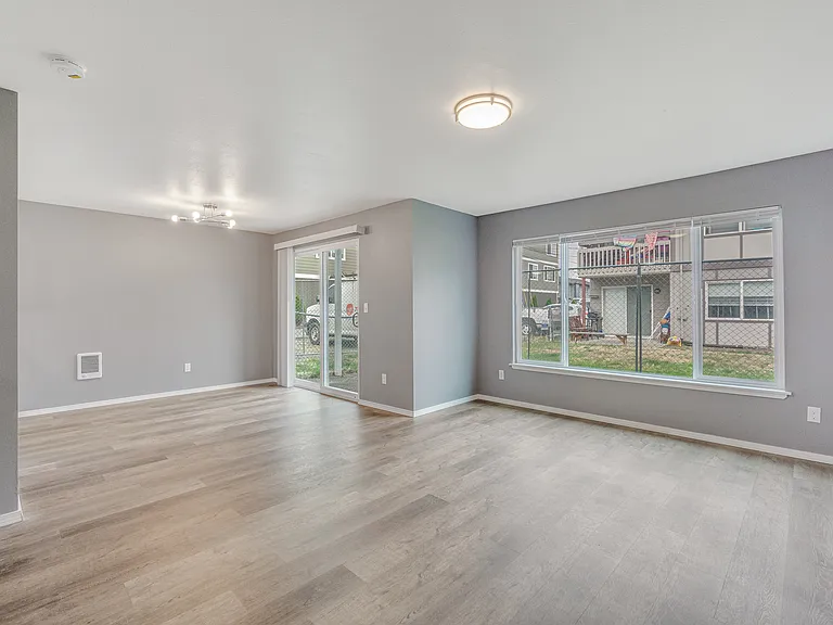 4028 S Lawrence St #H — Photo 3
