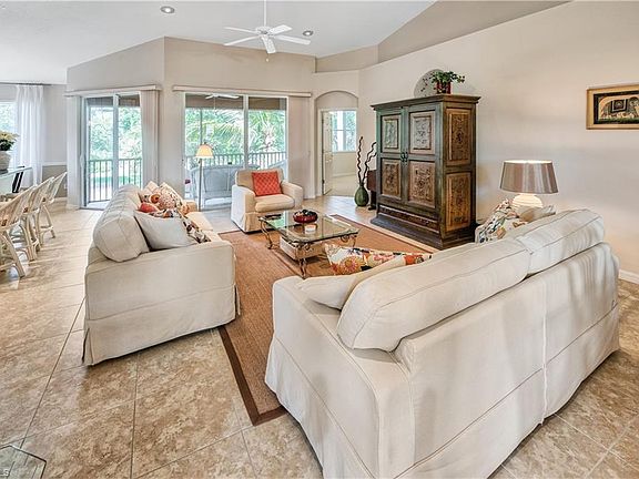 4th image of 28250 Lisbon Ct Unit 2721