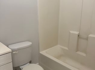 576 NE 63rd St APT 8, Miami, FL 33138