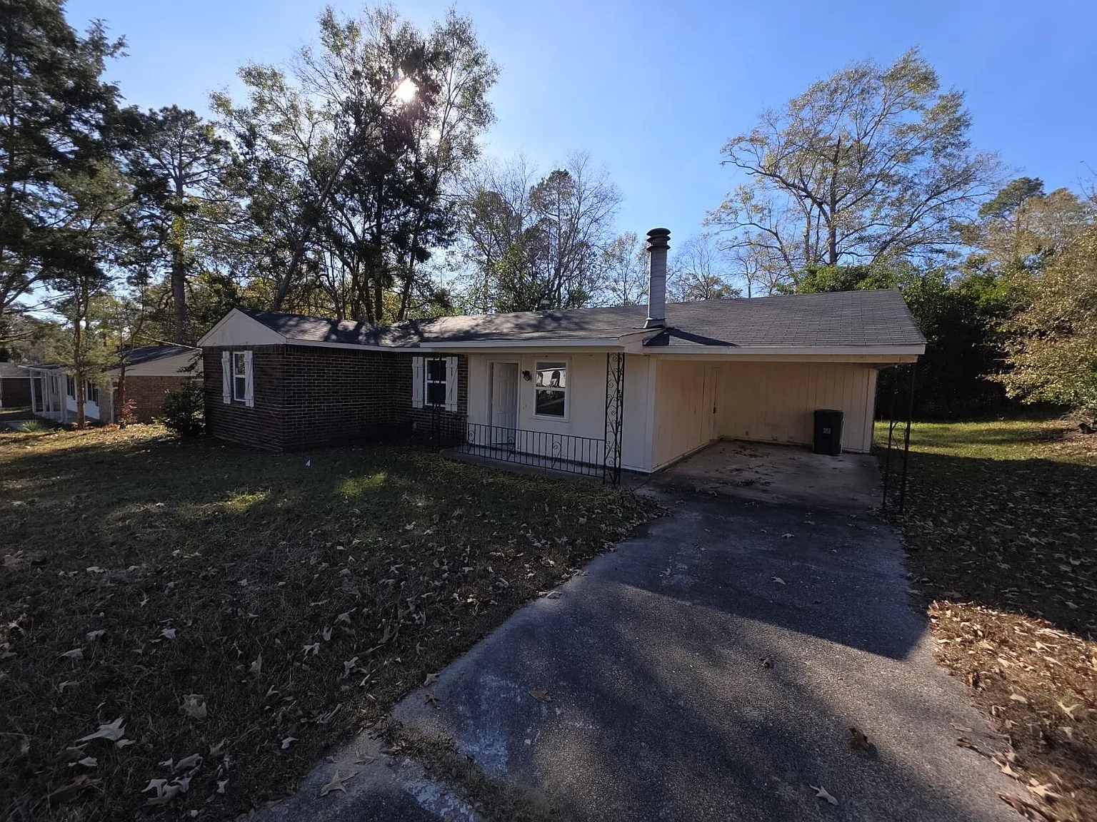 4 bed, 2.0 bath, 1314 sqft, $1,595 — Photo 2