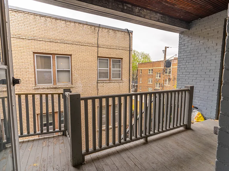 1110 W 25th St #302 — Photo 14