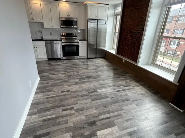 13 N 4th Ave APT 4, Royersford, PA 19468