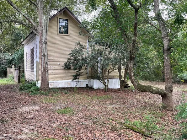 517 Buschman St, Hattiesburg, MS 39401