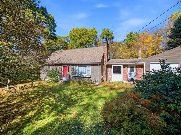 18 Betty Jean Dr, Monson, MA 01057