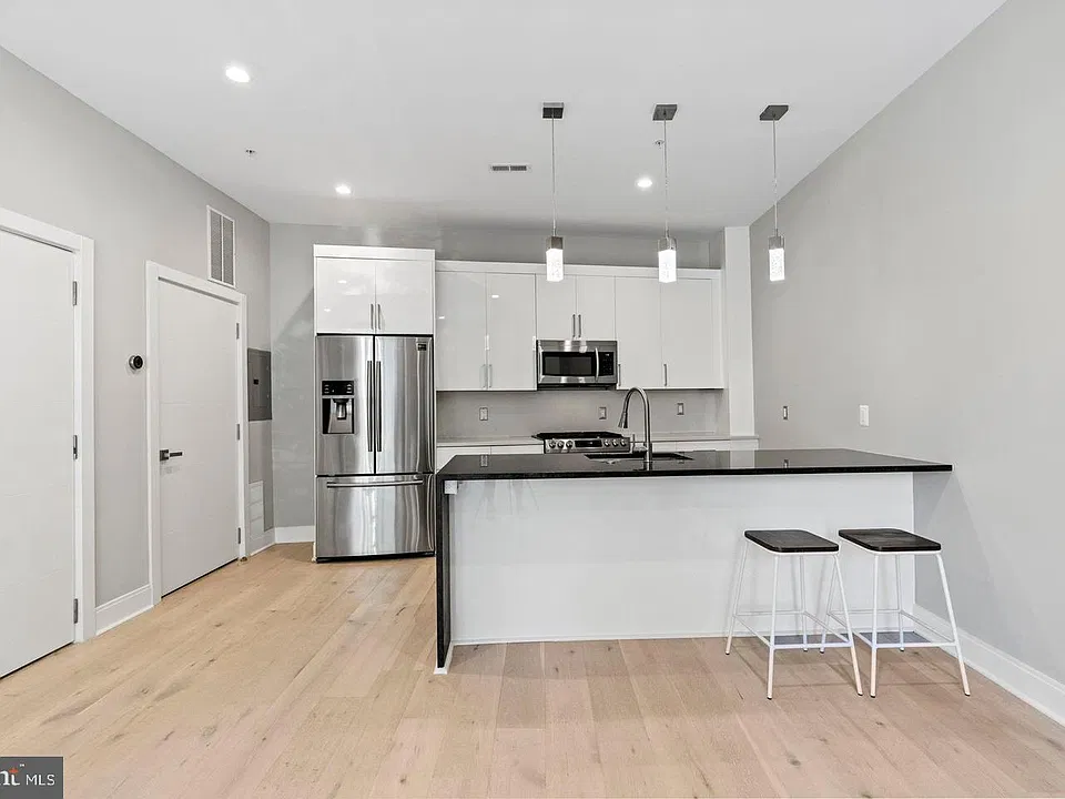 4424 Georgia Ave NW #101