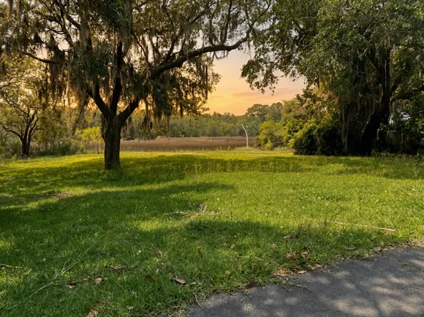 217 Marsh Oaks Dr, Charleston, SC 29407