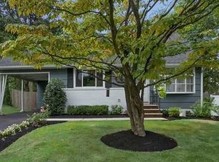 34 Stratford Rd, East Brunswick, NJ 08816