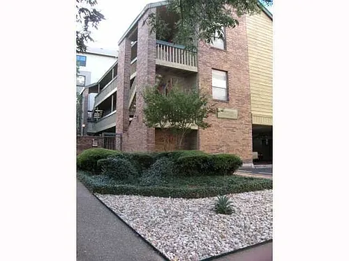 2210 Pearl St #302 Photo 1