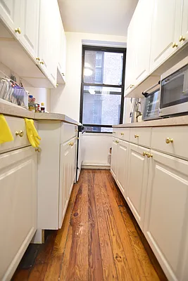 Rented by Finders NYC | media 3
