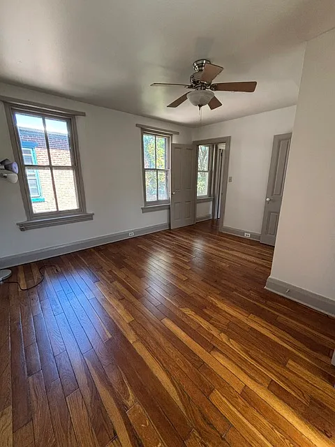 Building Photo - 18 S Reading Ave #1B