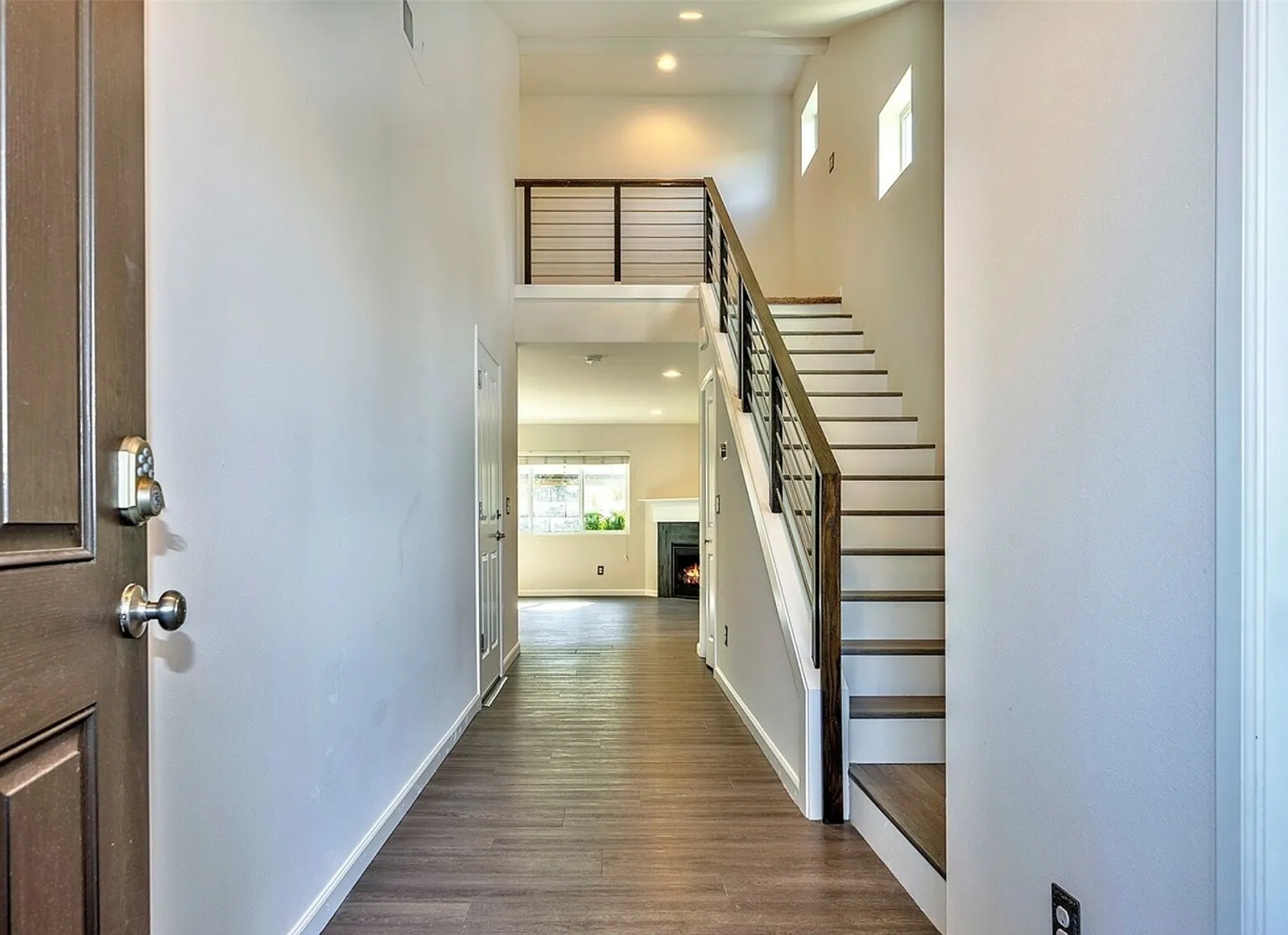 20231 4th Pl W — Photo 3