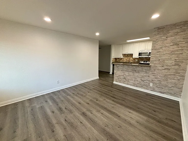 1825 Bayview Heights Dr #86 — Photo 3