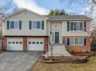 403 Millwood Dr, Johnson City, TN 37615