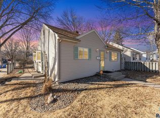 1421 S Lake Ave, Sioux Falls, SD 57105