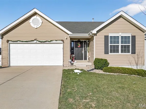 349 Rock Ridge Rd, Wentzville, MO 63385