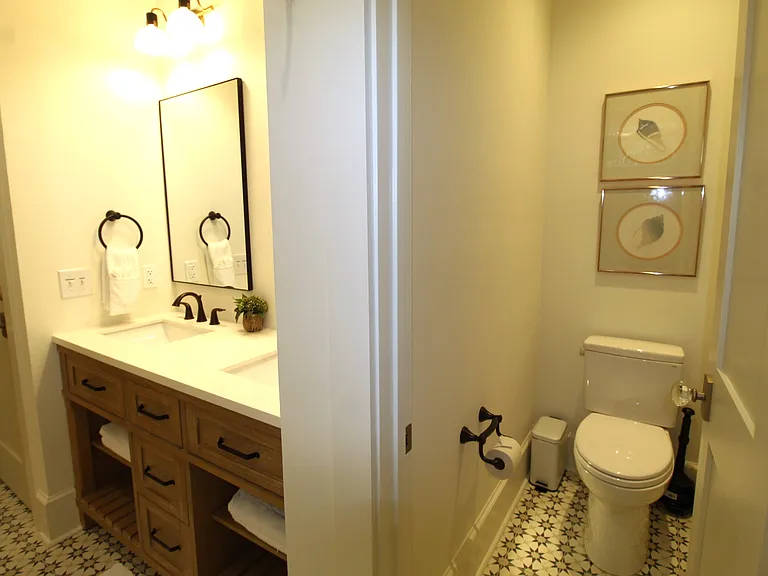 602 W Ashley Ave — Photo 26