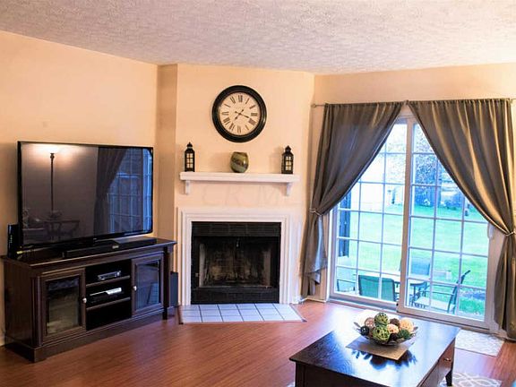 3rd image of 5766 Belmore Dr