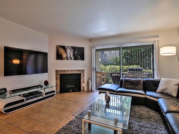 2nd image of 1063 Summershore Ct