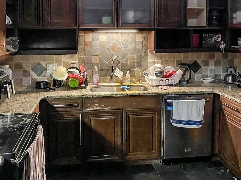 Cloverleaf Pl — Photo 2
