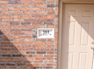 301 Plum St #TOWNHOUSE 9, Hackett, AR 72937