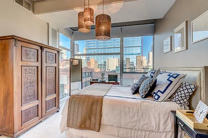 630 N Franklin St #811 — Photo 13