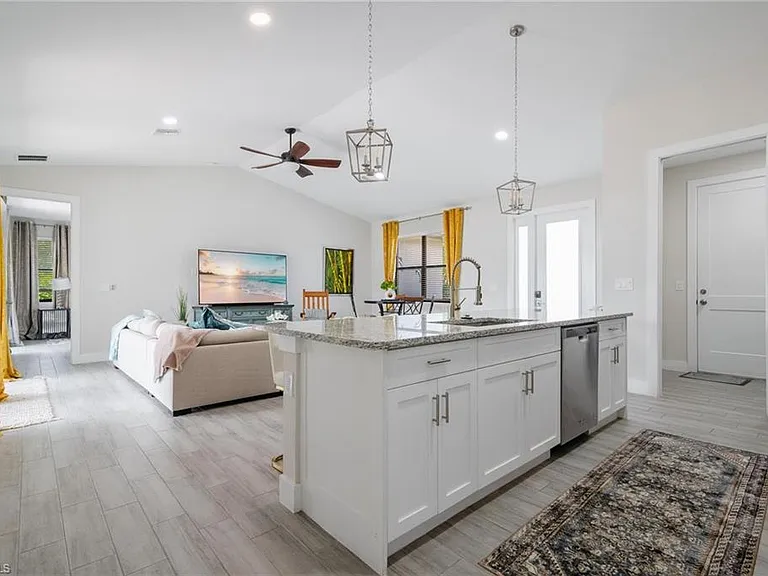 4665 Key Largo Ln — Photo 9