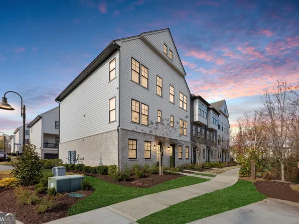 6529 Beacon Dr, Sandy Springs, GA 30328