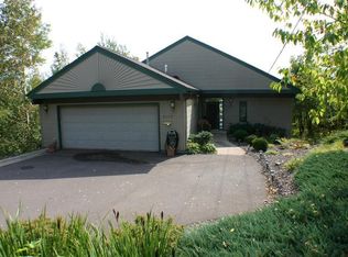 2702 E 2nd St, Duluth, MN 55812