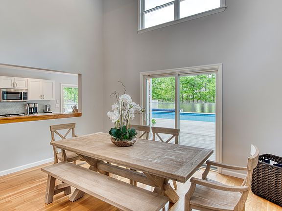 5th image of 629 Sag Harbor Tpke