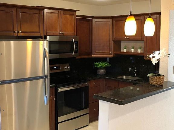 5th image of 4051 NE 13th Avenue #71-3