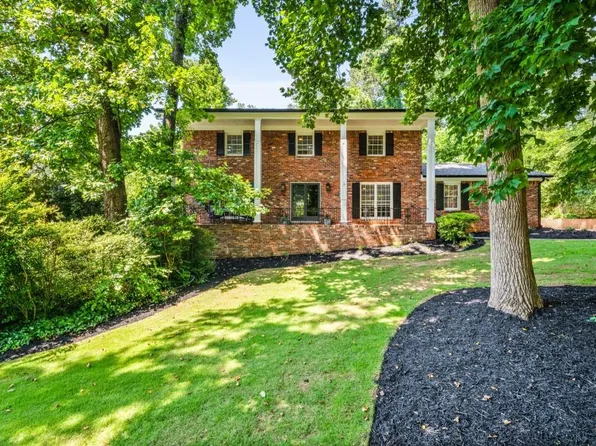 285 Jade Cove Dr, Roswell, GA 30075