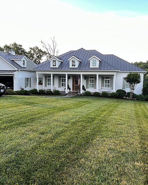 1st image of 90 Blackwater Cir